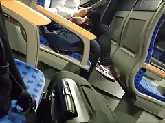 วีดีโอของวิธีที่จะฉีกหน้าเป็นเลขานุการอยู่ที่ออฟฟิศ ดู วีดีโอ หนัง x